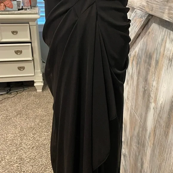 Black Ball Gown - Picture 3 of 7